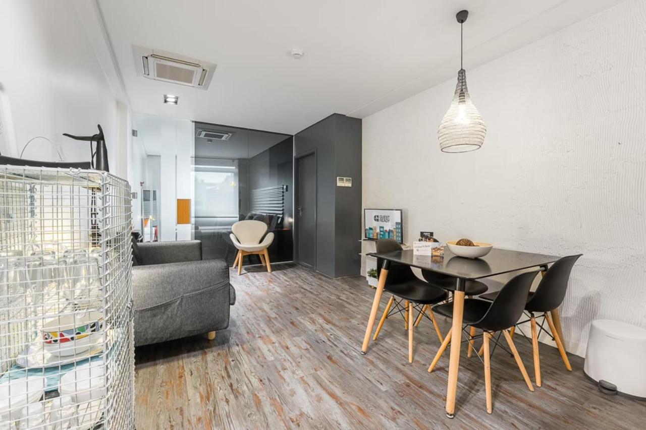 포르투 Guestready - A Polished Retreat Near St Catarina 아파트 외부 사진